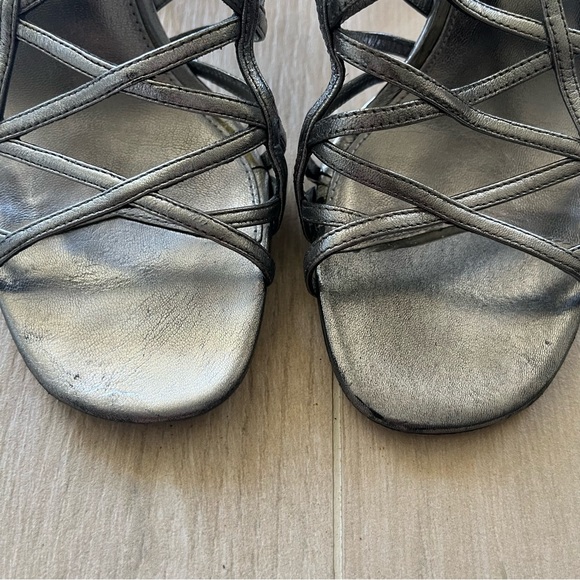 Via Spiga Liv Pewter heel Sandals Size 7 - Picture 3 of 7